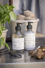 Altum håndsæbe og lotion Marsh Herbs fra Ib Laursen - Tinashjem